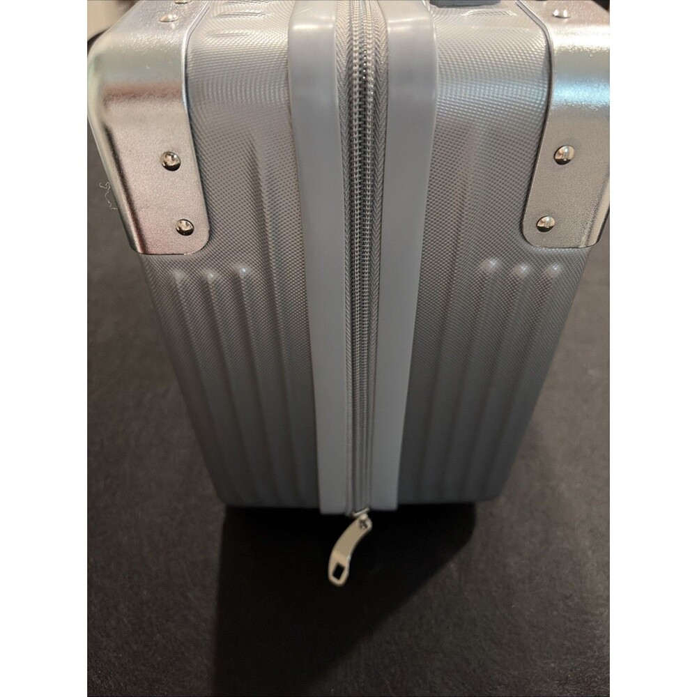 Vtg Rare Virgin Voyages 13” Aluminum Hardcase Business Case Silver Solid Luggage - Picture 4 of 8